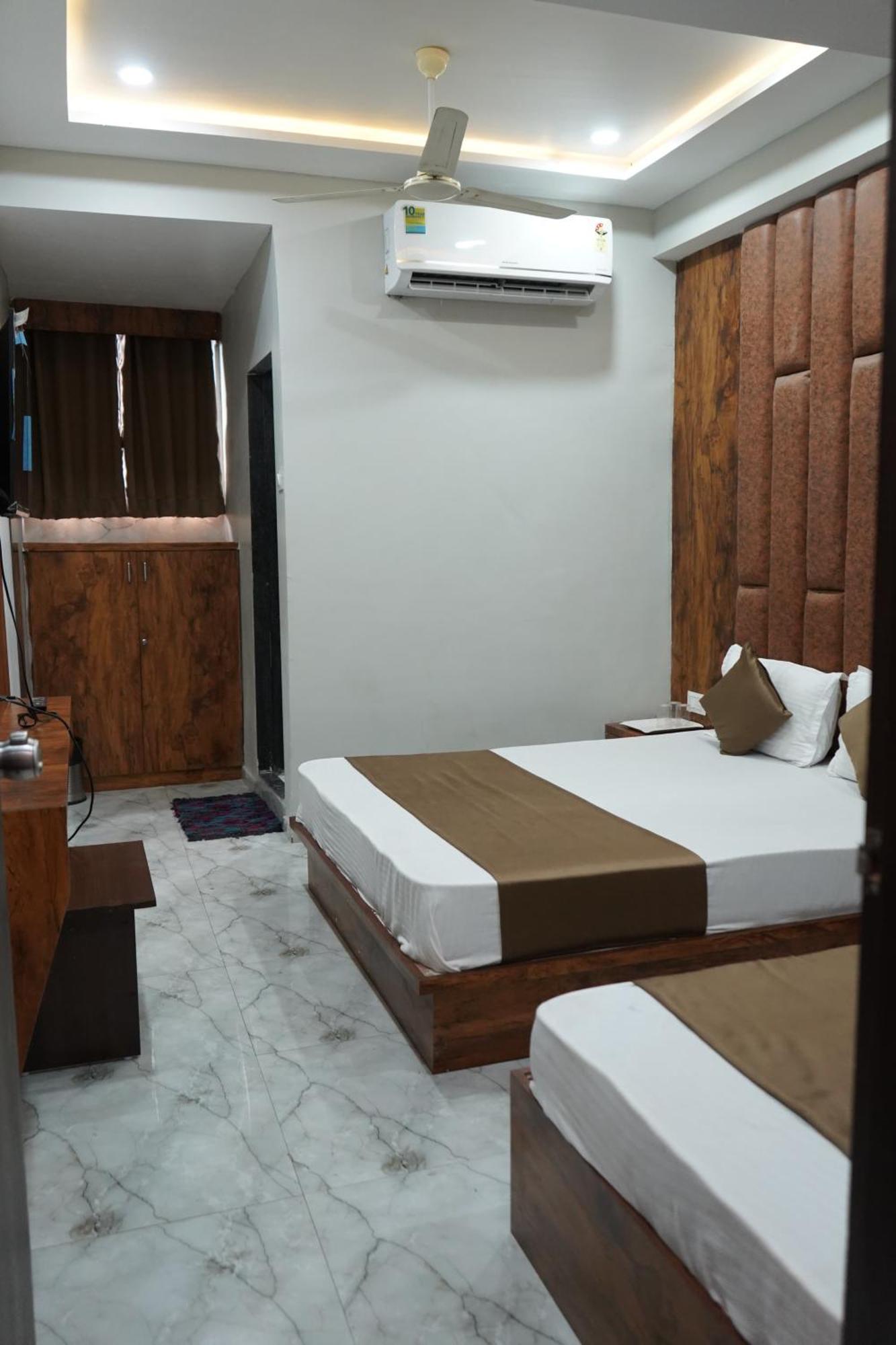 Triple Room,1637623569:JPEG